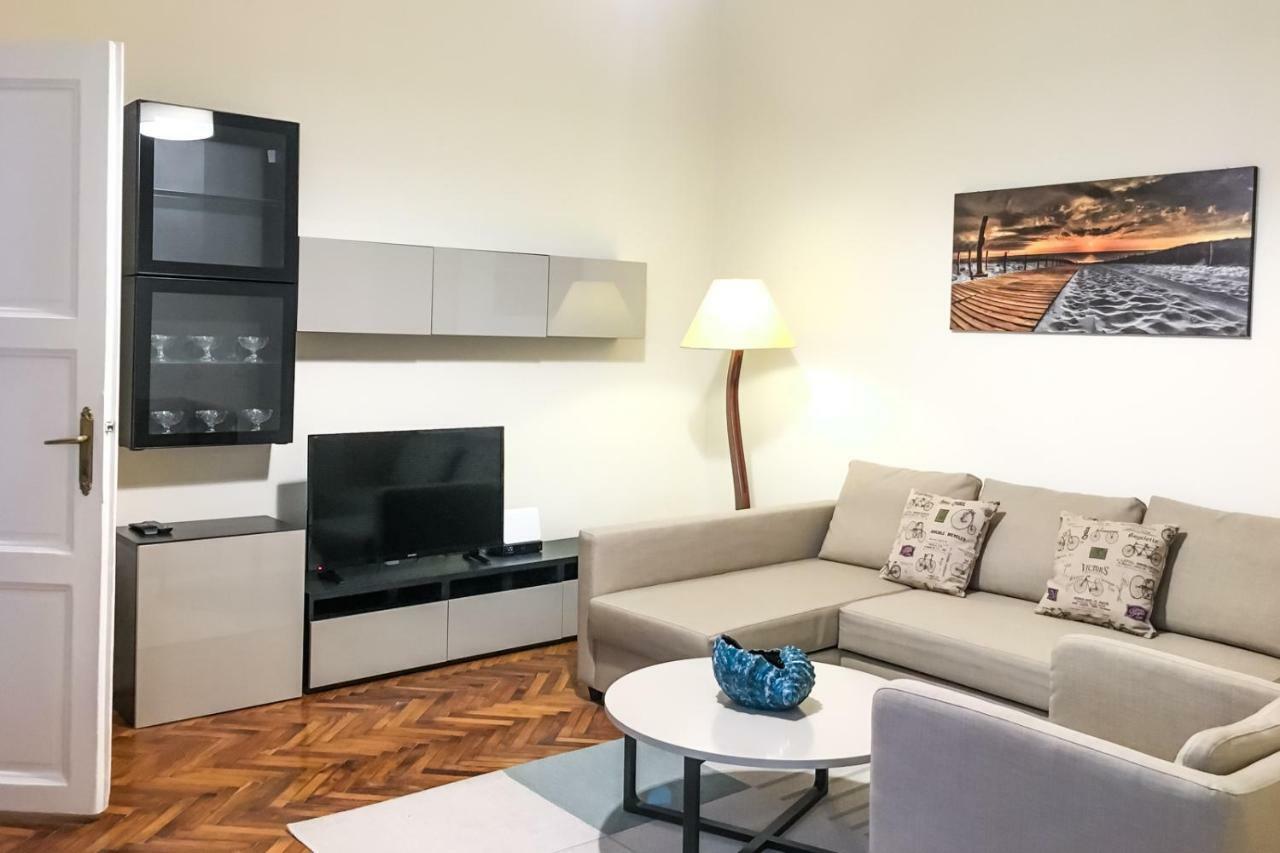 Budapest Kingdom Apartment Central & Car Parking On-Site & Aircon & Quiet & Family Friendly מראה חיצוני תמונה