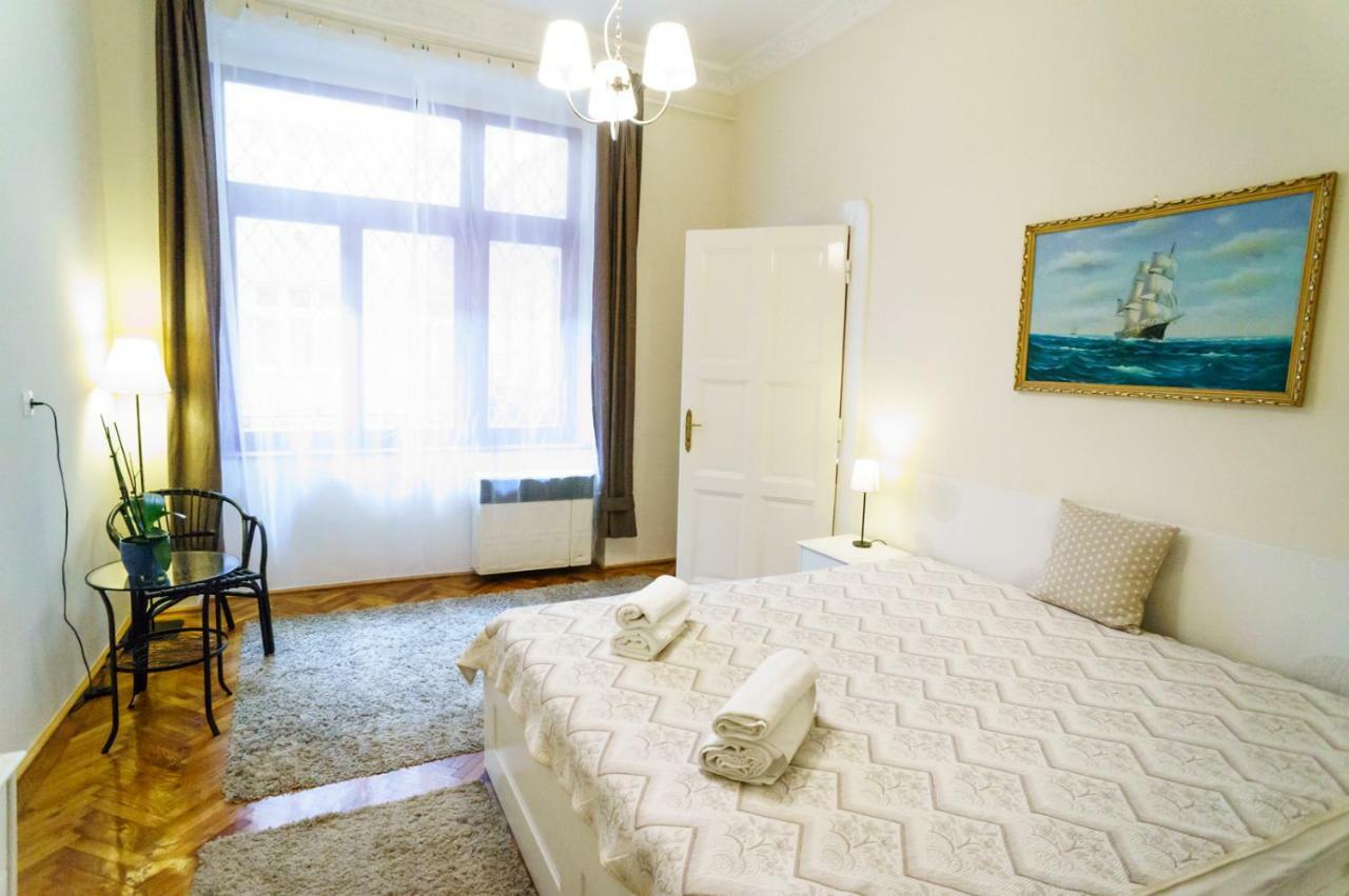 Budapest Kingdom Apartment Central & Car Parking On-Site & Aircon & Quiet & Family Friendly מראה חיצוני תמונה
